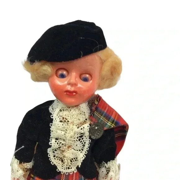 Vintage Rogark style Scottish doll - Picture 2 of 5